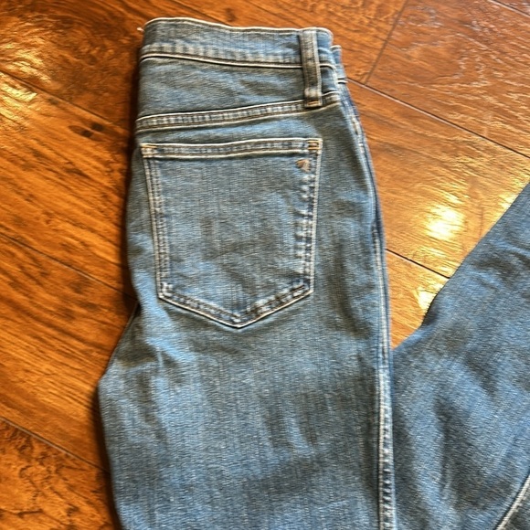 Madewell 10" High-Rise Skinny Crop Jeans in Sheffield Wash - Picture 7 of 8